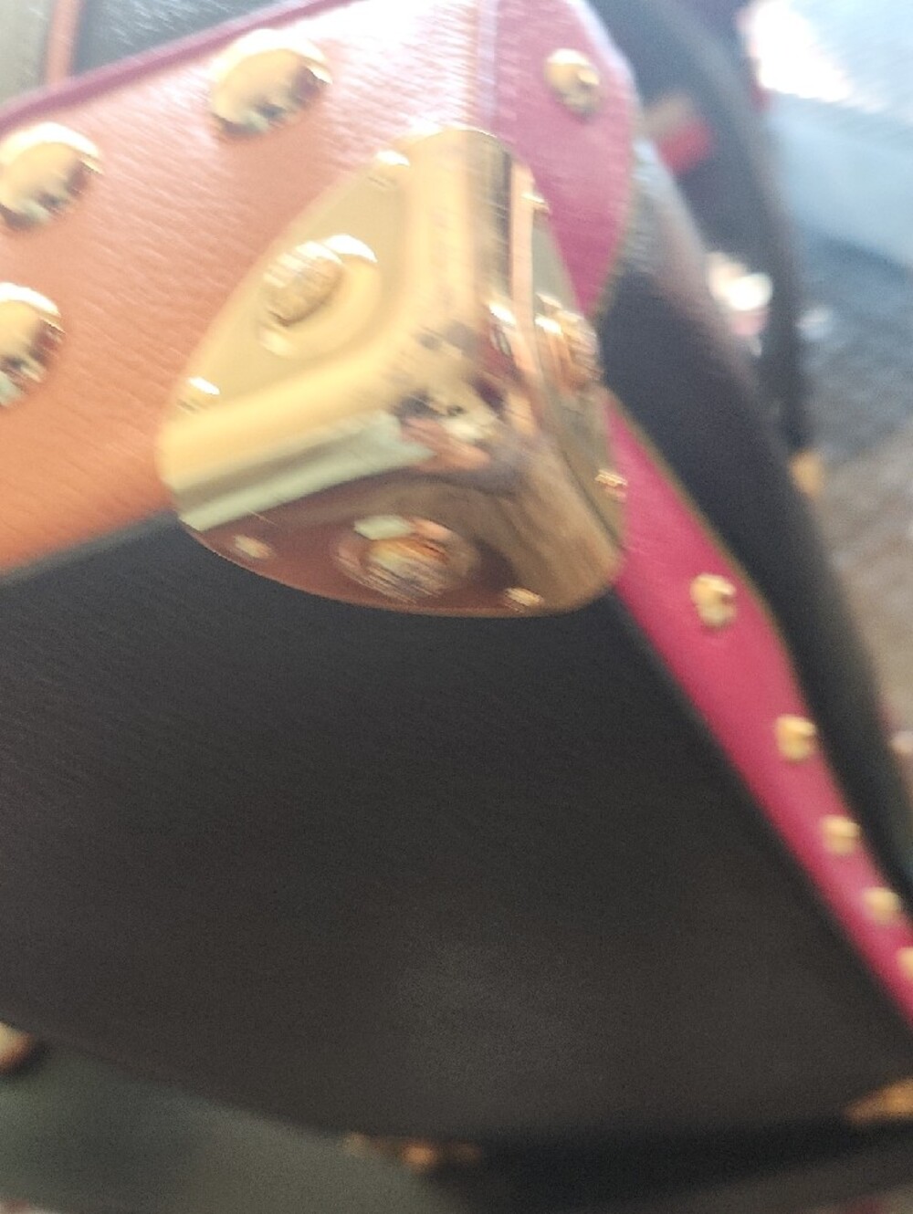 Limited Edition Metro City Black & Pink Mixed Leathers Structure Boston Handbag - Picture 11 of 14